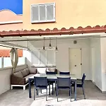 Prázdninový dům Modern 4 Bedroom In Costa Adeje (Tenerife)