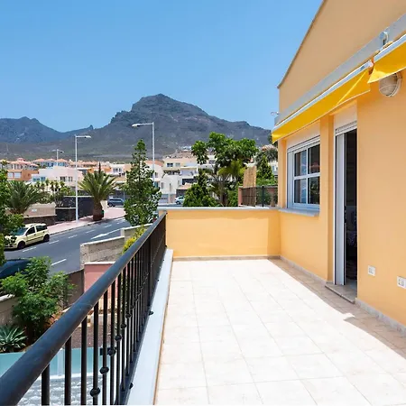 Casa de Férias Modern 4 Bedroom In Costa Adeje (Tenerife)