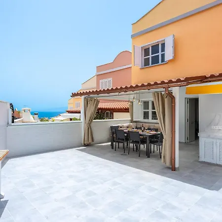 Modern 4 Bedroom In Costa Adeje (Tenerife)