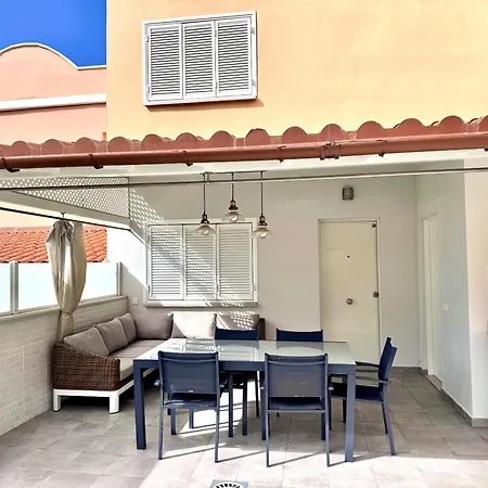 Casa de Férias Modern 4 Bedroom In Costa Adeje (Tenerife)