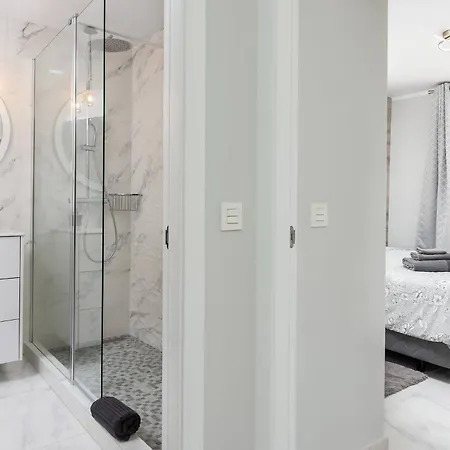 Modern 4 Bedroom In Feriehus *