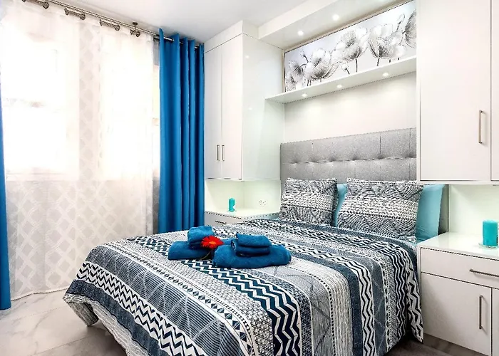 Modern 4 Bedroom In بيت للعطل أذيخي