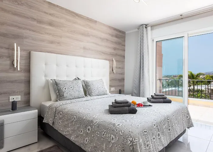 Modern 4 Bedroom In Feriehus *