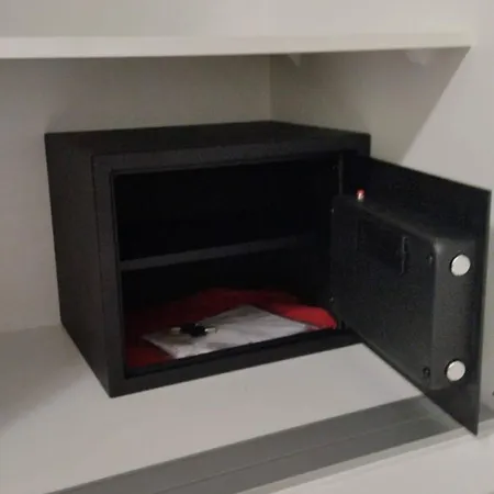 Modern 4 Bedroom In
