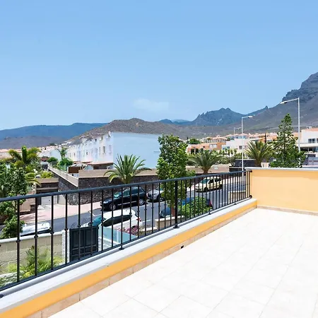Vakantiehuis Modern 4 Bedroom In Costa Adeje (Tenerife)