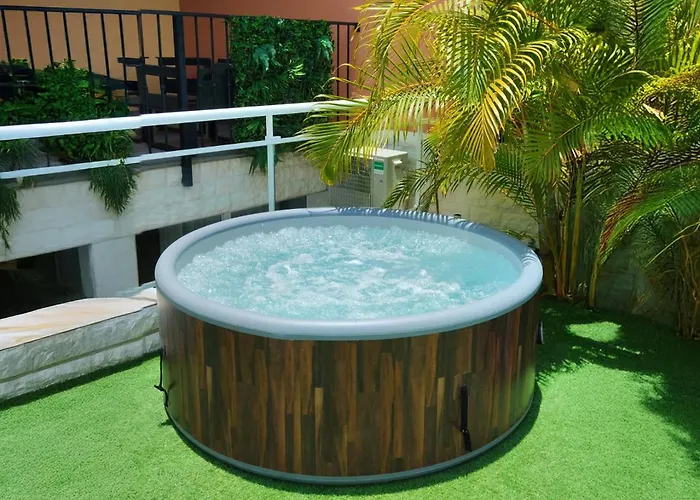 Ferienhaus Modern 4 Bedroom In Costa Adeje (Tenerife)